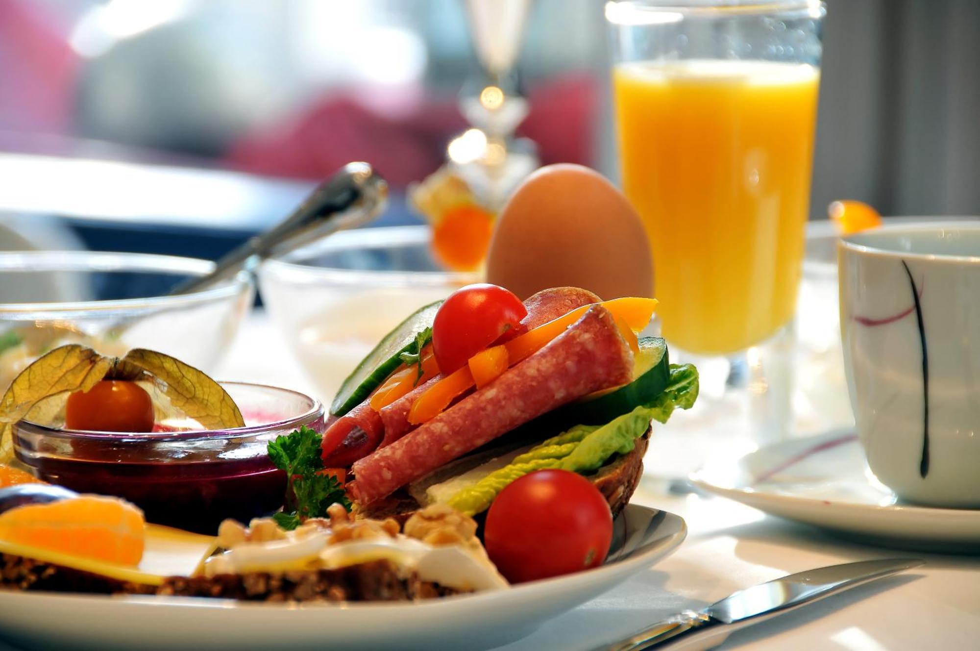 Pension Altstadt Moench In Top Lage Preis Inclusive 5 Prozent Bettensteuer Und Fruehstueck Stralsund Luaran gambar