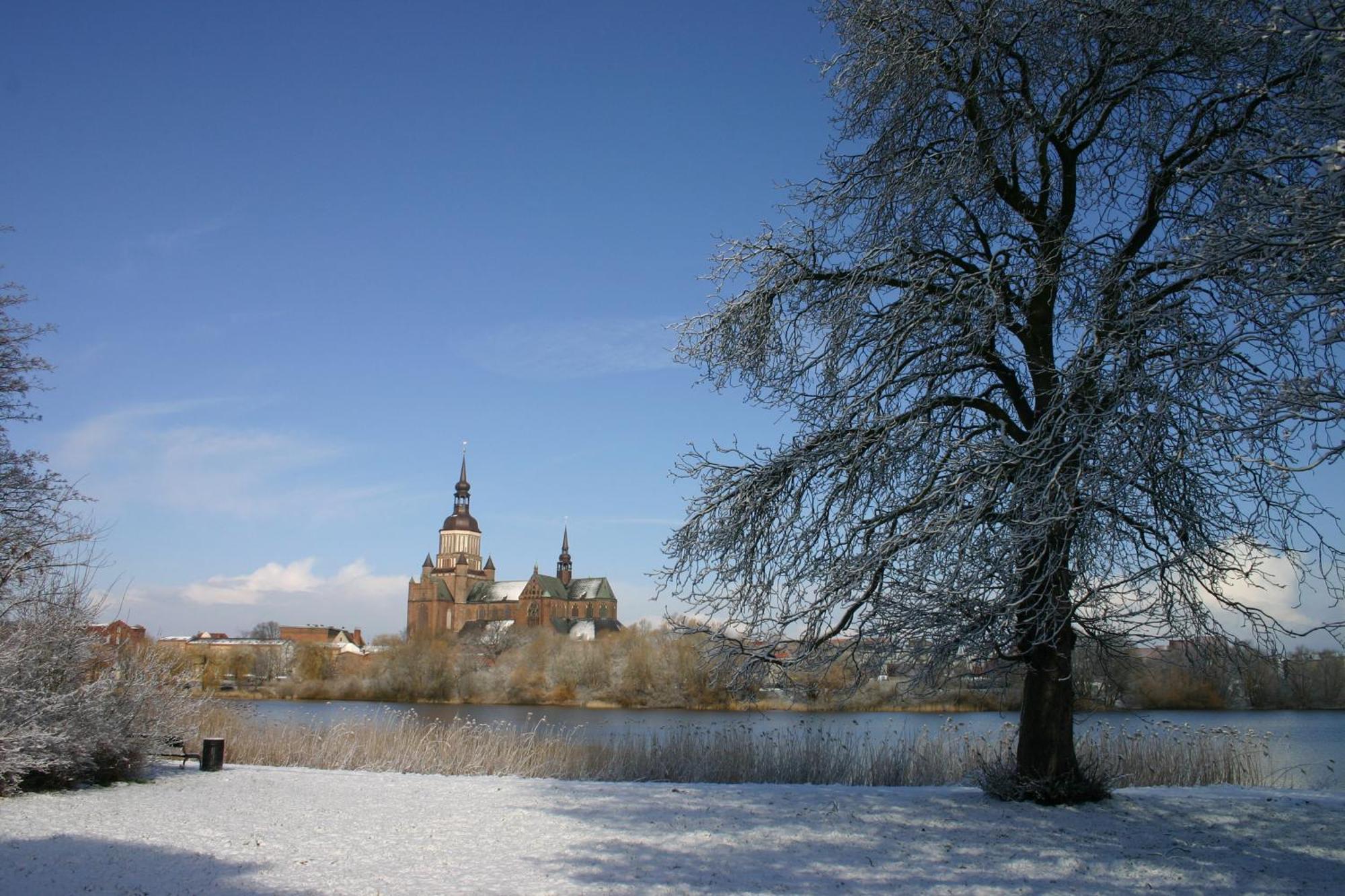 Pension Altstadt Moench In Top Lage Preis Inclusive 5 Prozent Bettensteuer Und Fruehstueck Stralsund Luaran gambar